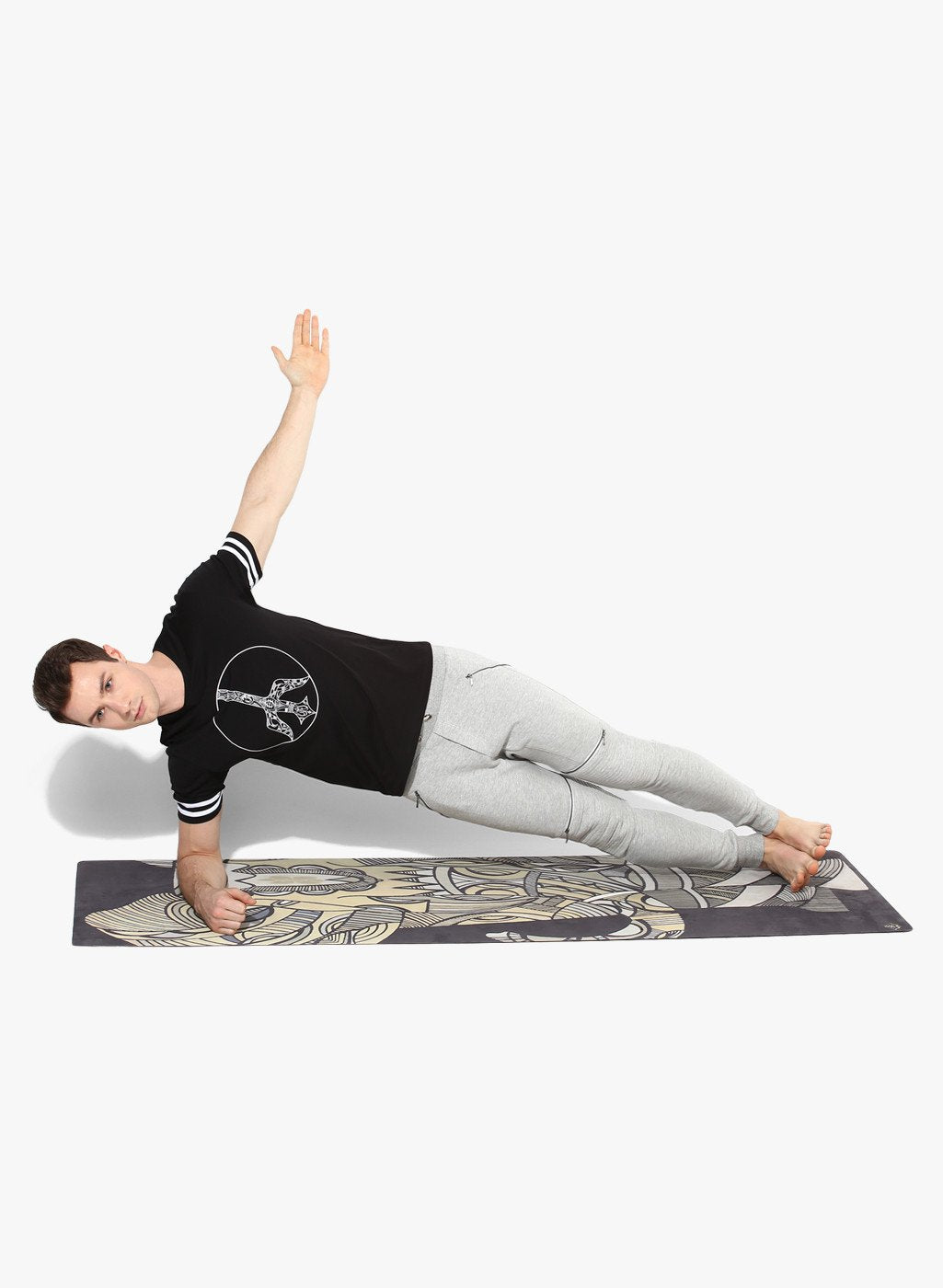 Indulge in luxury with our Elephant-Inspired Yoga Mat. Crafted from natural tree rubber and recycled plastic bottles, this mat combines opulence with eco-friendliness. Elevate your practice in style.